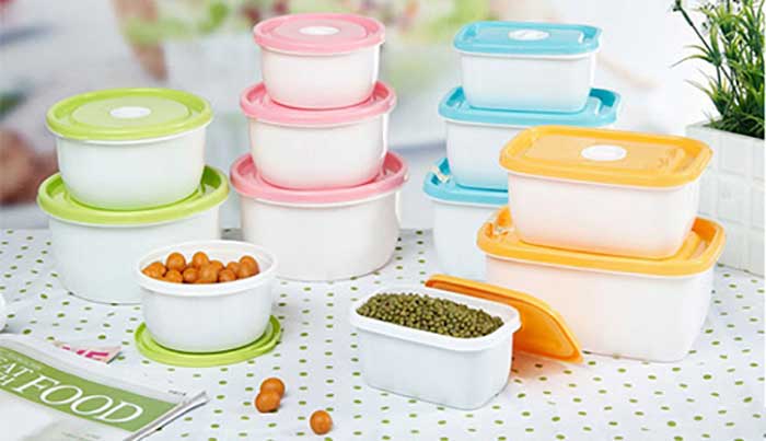 Những vật dụng bằng nhựa mỏng hoặc sợi tổng hợp