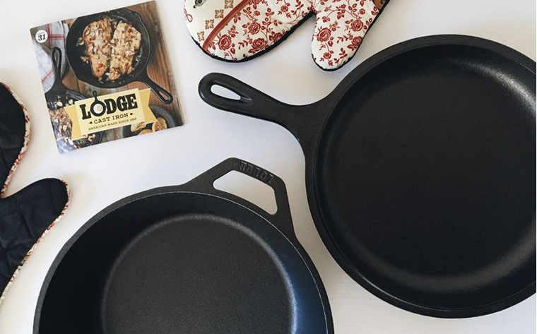 Chảo gang bếp từ Lodge