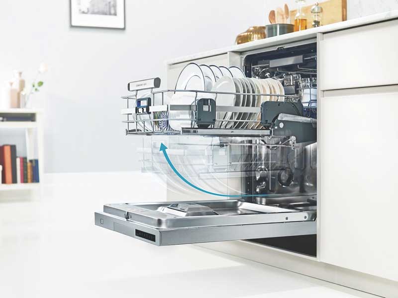 Dùng máy rửa bát có tốn điện nước không?